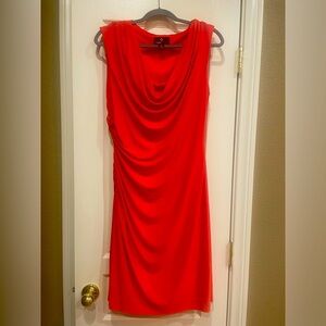 Orange form fitting hour glass dress 👗 🍊 ⏳